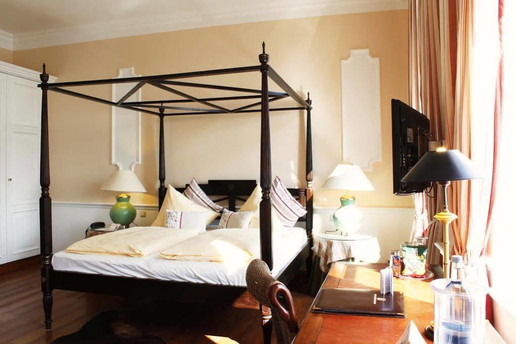 Hotel Niederlaendischer Hof 4*